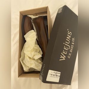 New in box Bass women’s weekend in cognac, sz 9